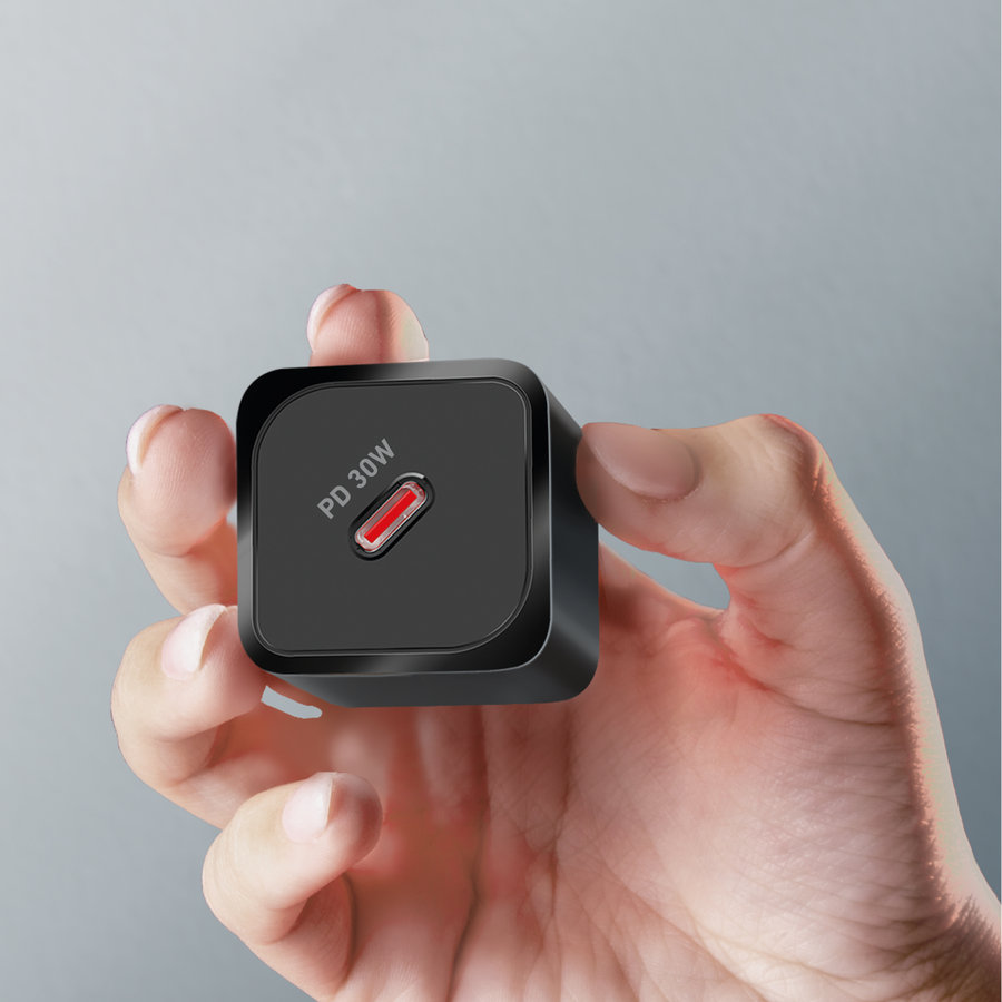 SBS - Cestovný adaptér Mini USB-C, GaN, 30 W, PD, čierna